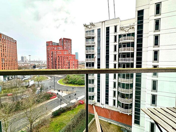 1 Bedroom Flat To Rent In Neutron Tower, East India, E14