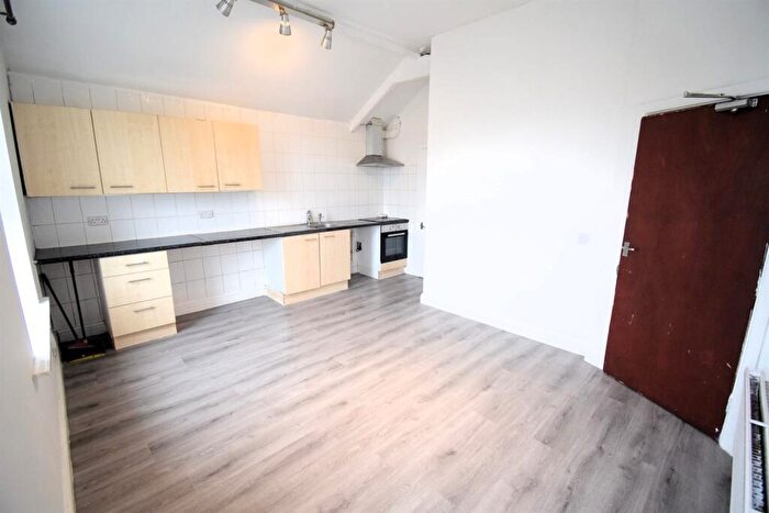1 Bedroom Flat To Rent In Newport Road, Cardiff, CF24