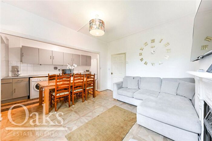 2 Bedroom Flat To Rent In Knollys Road, West Norwood, SW16