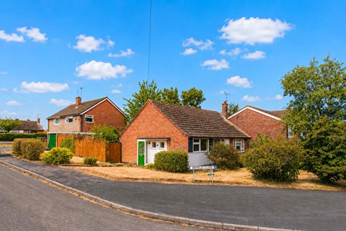 3 Bedroom House For Sale In Oakfield Close, Great Glen, LE8