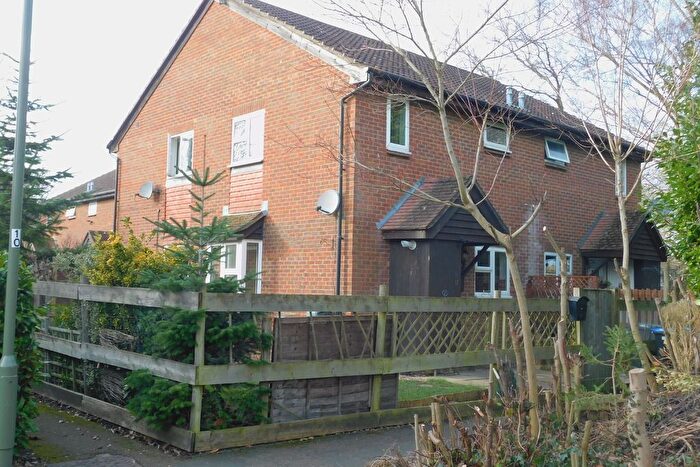 1 Bedroom End Of Terrace House To Rent In Hawkswell Walk, Woking, Surrey, GU21