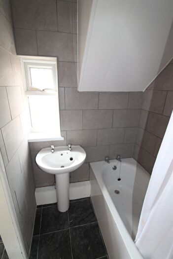 2 Bedroom Flat To Rent In Eastbourne Avenue, Gateshead, NE8