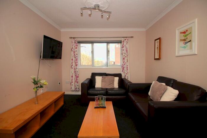 3 Bedroom Apartment To Rent In Brady Martin Court, Northumbria Street, Newcastle Upon Tyne, NE1