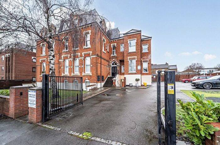 1 Bedroom Flat For Sale In Ridings House, - Alma Road, Windsor, SL4