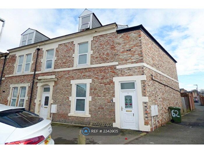 1 Bedroom Flat To Rent In Whitehall Road, Gateshead, NE8