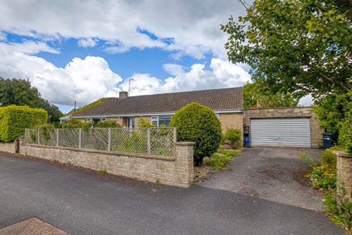 3 Bedroom Detached Bungalow For Sale In Mayfield Close, Galhampton, BA22