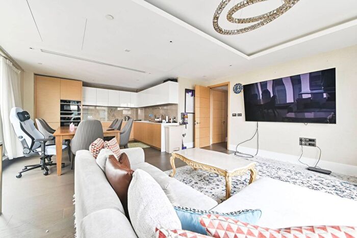 2 Bedroom Flat To Rent In Radnor Terrace, Kensington, London, W14