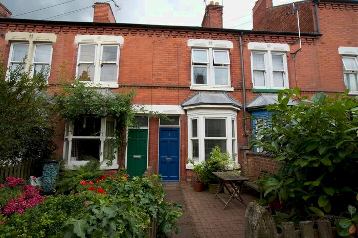 2 Bedroom Terraced House To Rent In Woodbine Avenue, Leicester, LE2