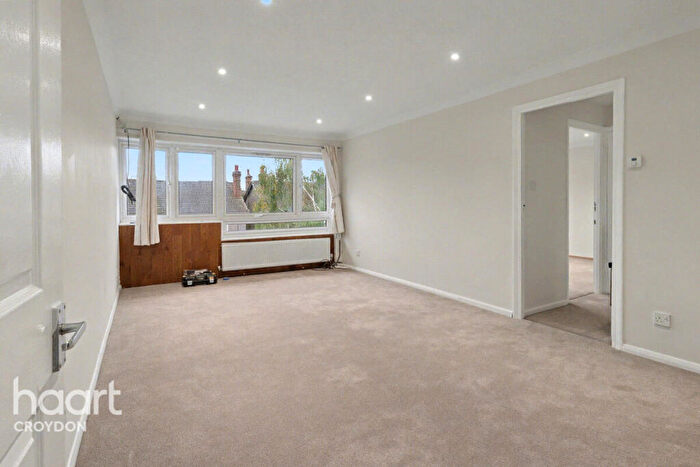 2 Bedroom Flat To Rent In Heathfield Road, Croydon, CR0