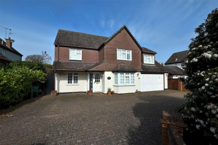 5 Bedroom Detached House To Rent In Norsey Road, CM11
