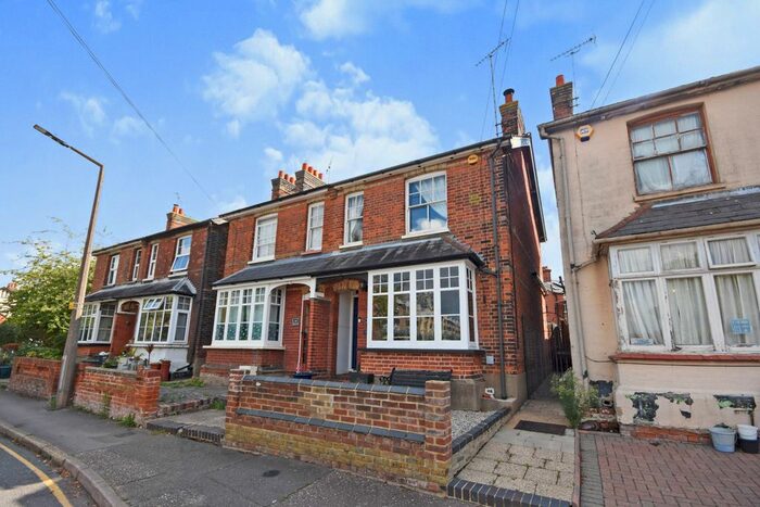 3 Bedroom Property To Rent In The Causeway, Great Baddow, Chelmsford, CM2