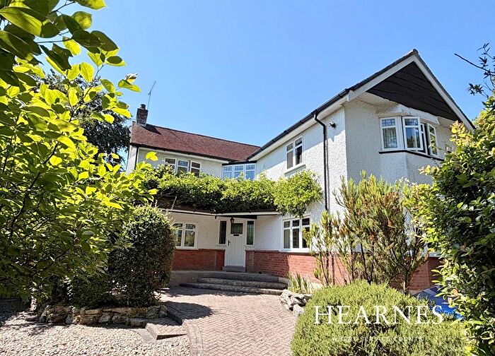 4 Bedroom Detached House For Sale In Canford Cliffs Road, Poole, BH13