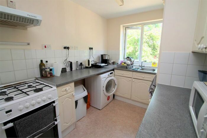 2 Bedroom Flat To Rent In Mansfield Heights, Great North Road, East Finchley, N2