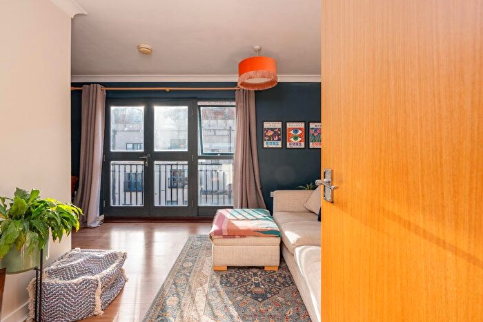 2 Bedroom Flat For Sale In Wilson Street, St Pauls, BS2