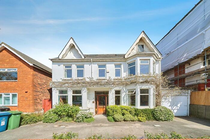 6 Bedroom Detached House For Sale In Harrow View, Harrow, HA1