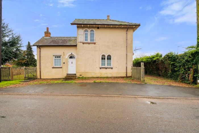 3 Bedroom Detached House For Sale In Station Road, Willoughby, LN13