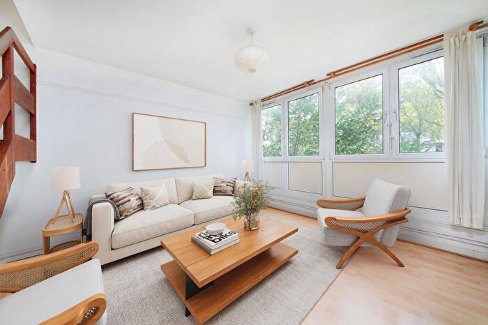 4 Bedroom Flat For Sale In Holliday Square, Battersea Park, SW11