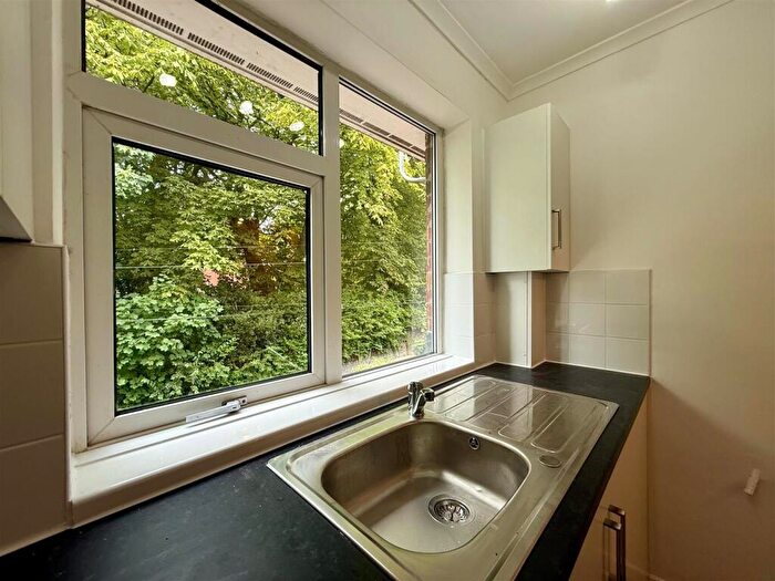 House To Rent In Priors Close, Preston New Road, Blackburn, BB2