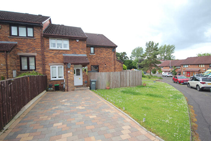2 Bedroom Terraced House For Sale In Caithness Road, Glasgow, G74