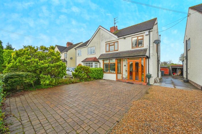 3 Bedroom Semi-Detached House For Sale In Kiddemore Green Road, Brewood, Stafford, Staffordshire, ST19