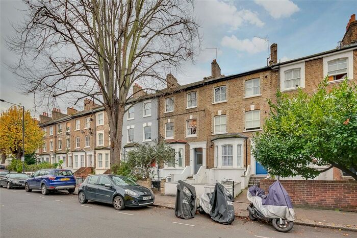 1 Bedroom Flat To Rent In Coningham Road, Shepherds Bush, W12