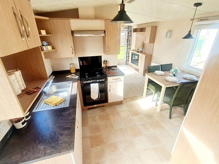 2 Bedroom Caravan For Sale In Dovercourt Holiday Park, CO12