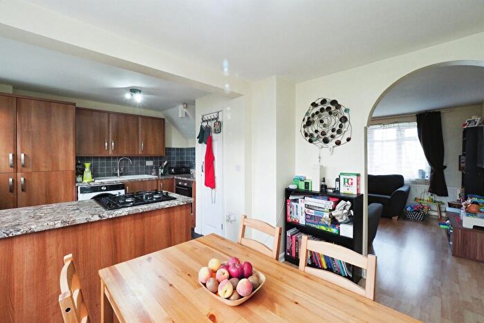3 Bedroom Terraced House For Sale In The Covert, Spondon, Derby, DE21
