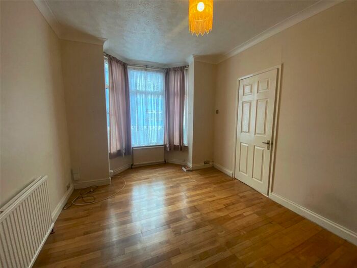 3 Bedroom House To Rent In Walmer Road, Portsmouth, Hampshire, PO1