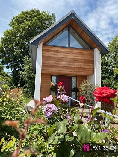 1 Bedroom Detached House For Sale In Wandle Road, Wallington, SM6
