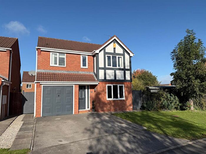 4 Bedroom Detached House For Sale In Higgott Close, Branston, Burton-On-Trent, DE14