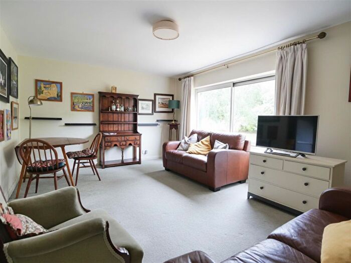 1 Bedroom Flat For Sale In Nunthorpe Avenue, Off Scarcroft Road, YO23