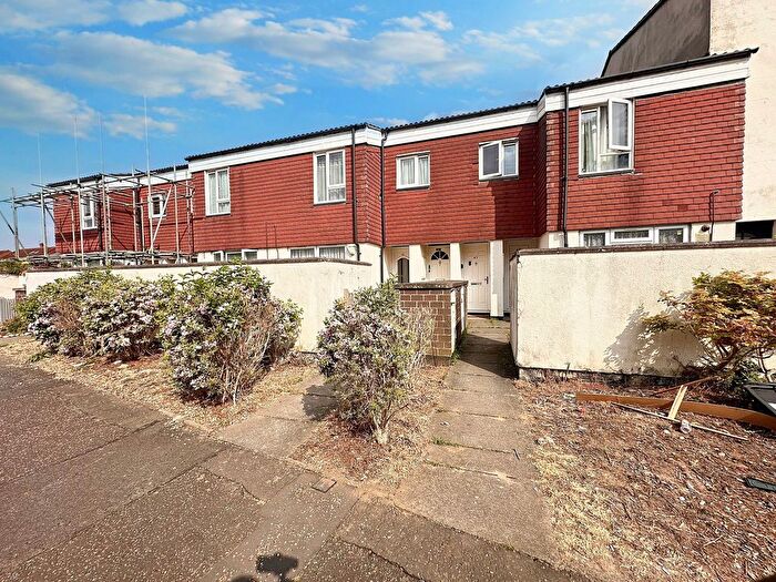 1 Bedroom Flat To Rent In St. Helen Close, Uxbridge, UB8