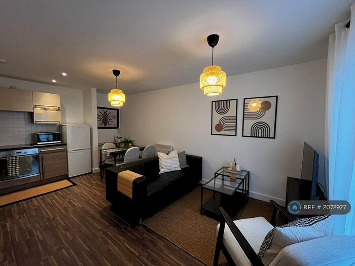1 Bedroom Flat To Rent In Hulton Street, Salford, M5