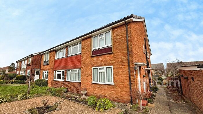 2 Bedroom Maisonette To Rent In Barton Close, Bexleyheath, DA6