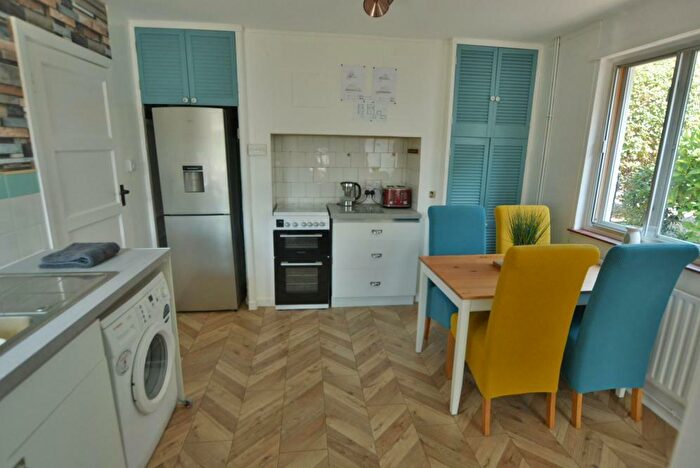 2 Bedroom Detached Bungalow For Sale In Ridgeway, Corfe Mullen, Dorset, BH21