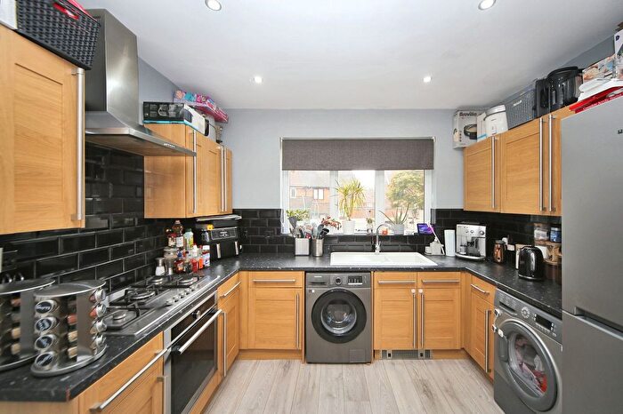 3 Bedroom Terraced House For Sale In Hampden Place, Wigan, WN5