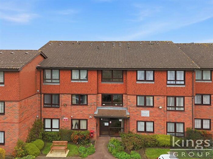 1 Bedroom Retirement Property For Sale In Glyn Road, Enfield, EN3