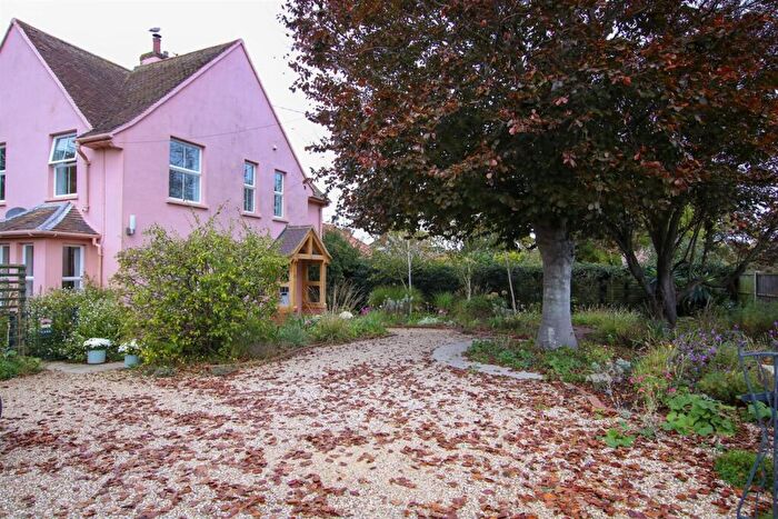 4 Bedroom Detached House For Sale In Leiston Road, Aldeburgh, IP15