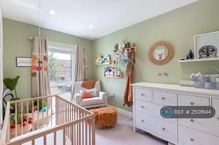 4 Bedroom Terraced House To Rent In Faren Terrace, Mitcham, CR4