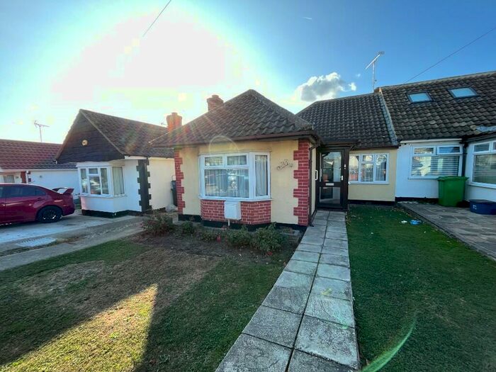 2 Bedroom Semi-Detached Bungalow To Rent In Fairfield Road, Leigh-On-Sea, Essex, SS9