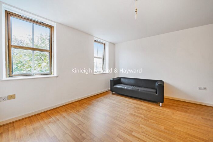 1 Bedroom Flat To Rent In Hendre Road, Old Kent Road, London, SE1