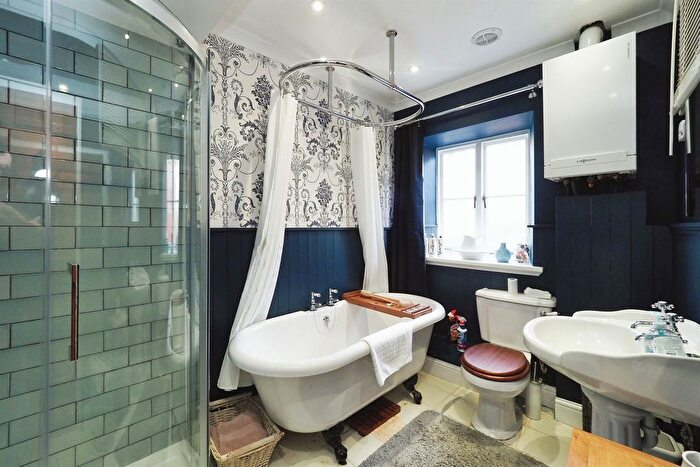 2 Bedroom Cottage For Sale In Parkside, Belper, DE56