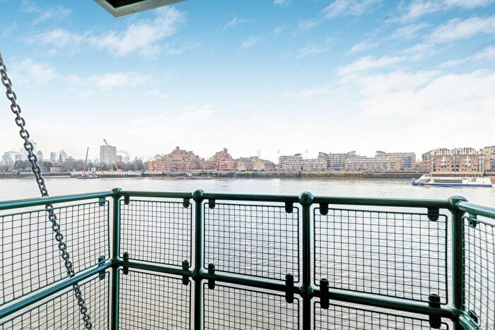 3 Bedroom Flat To Rent In Globe Wharf, Rotherhithe Street, London, SE16