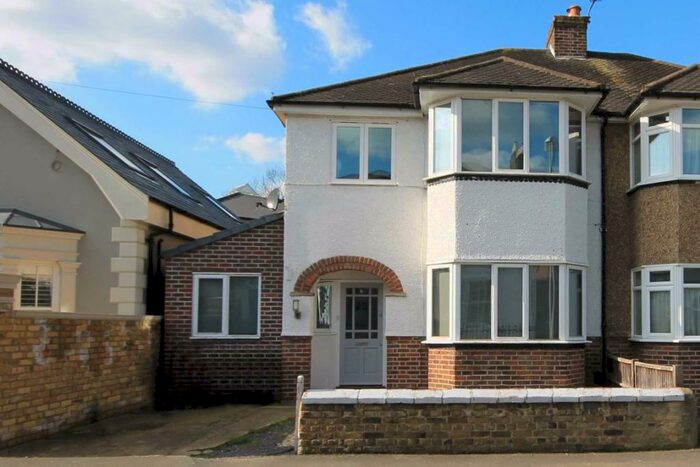 4 Bedroom House To Rent In Grove Crescent, Kingston Upon Thames, KT1