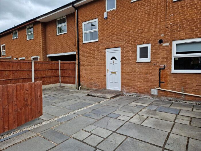 5 Bedroom Terraced House To Rent In Selside Walk, Manchester, Greater Manchester, M14