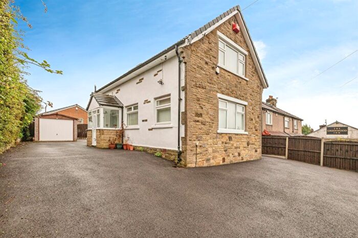 3 Bedroom Detached House For Sale In Bierley Lane, Bradford, BD4