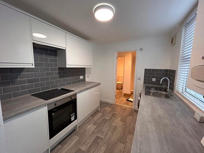 1 Bedroom Flat To Rent In Argyle Road, Brighton, BN1
