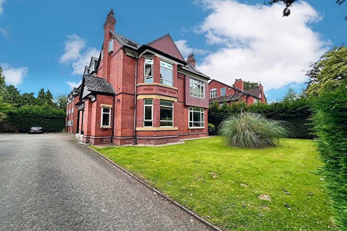 2 Bedroom Apartment For Sale In Lancaster Road, Didsbury, M20