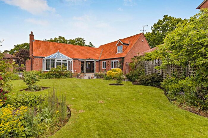 5 Bedroom Detached House For Sale In Grange Road, Bessacarr, DN4