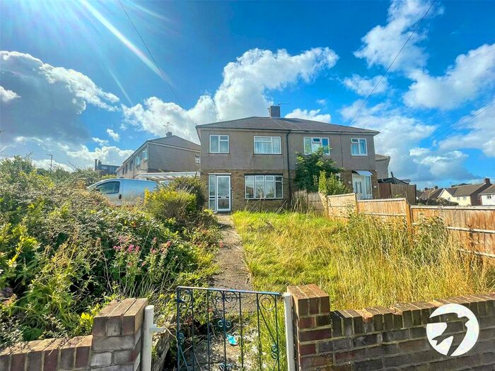 3 Bedroom Semi-Detached House To Rent In Bankside, Chatham, Kent, ME5